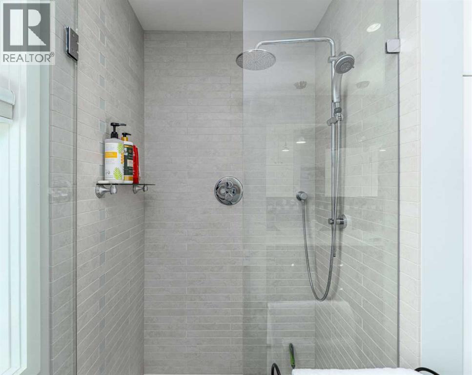 Single Family House 5 Level for Sale in   Avenue NW St Andrews Heights Calgary 