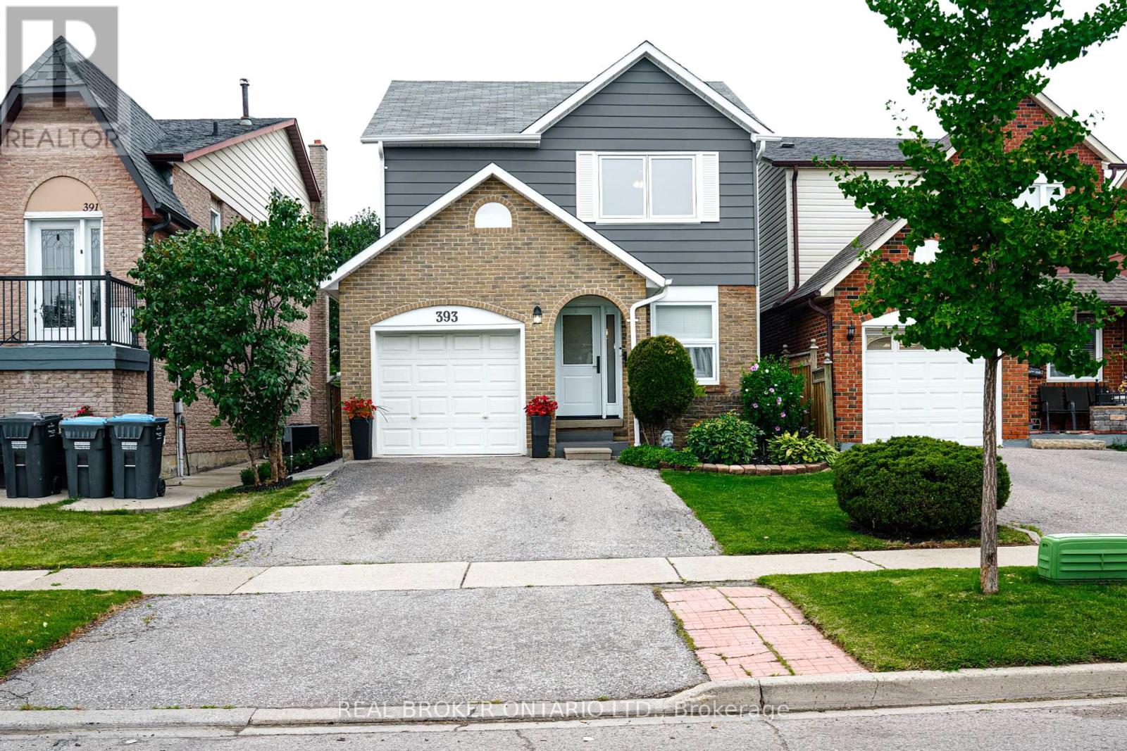 Photo 1 of 393 Hansen Rd North Road, Brampton ON