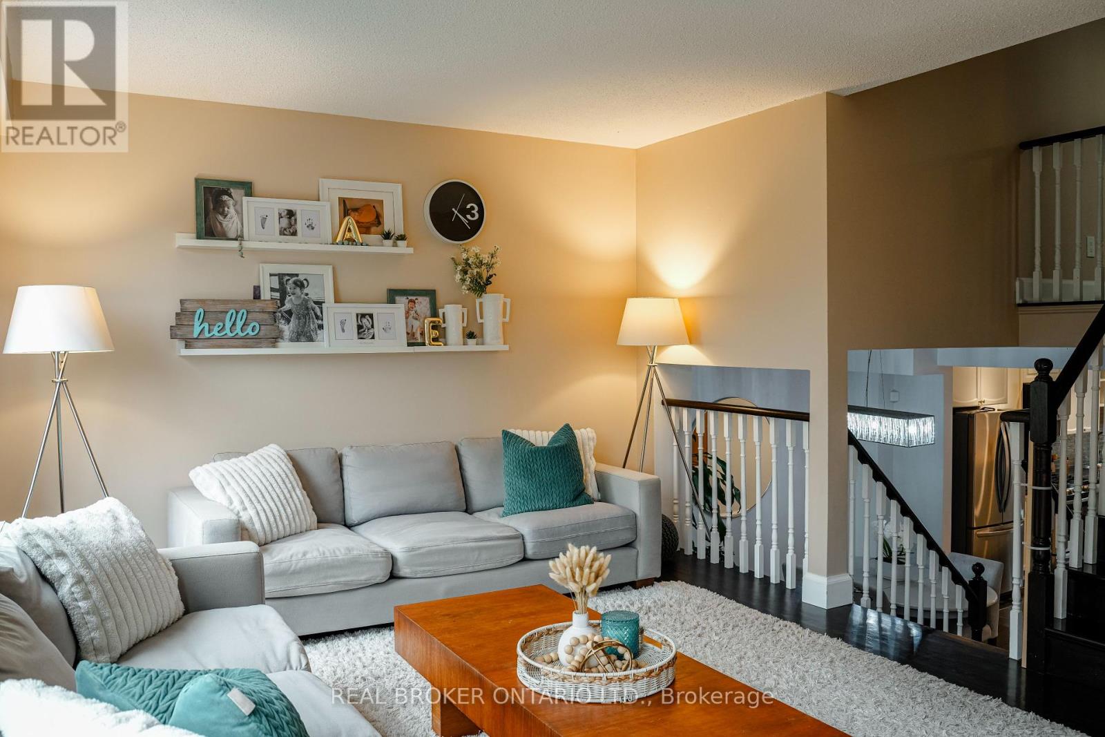 Photo 15 of 393 Hansen Rd North Road, Brampton ON