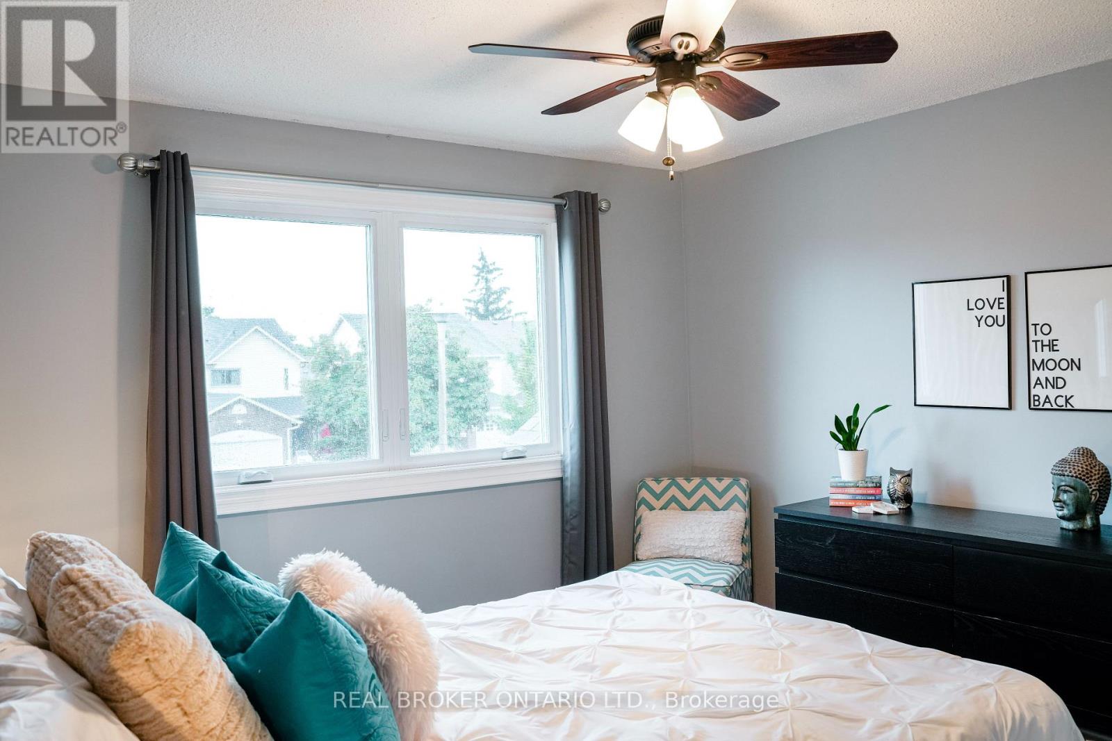 Photo 17 of 393 Hansen Rd North Road, Brampton ON