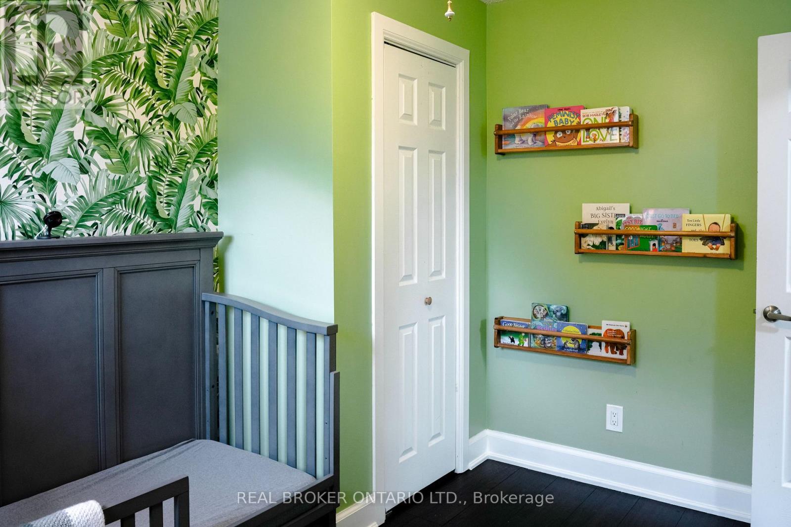 Photo 24 of 393 Hansen Rd North Road, Brampton ON