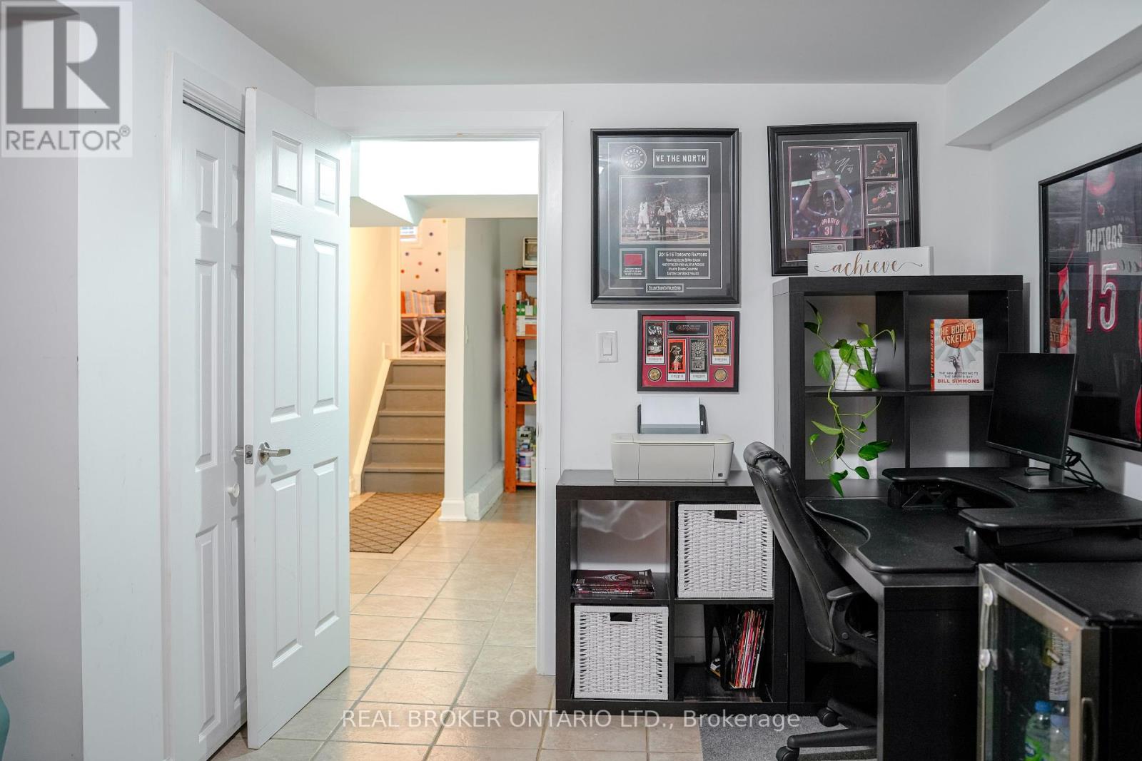 Photo 30 of 393 Hansen Rd North Road, Brampton ON