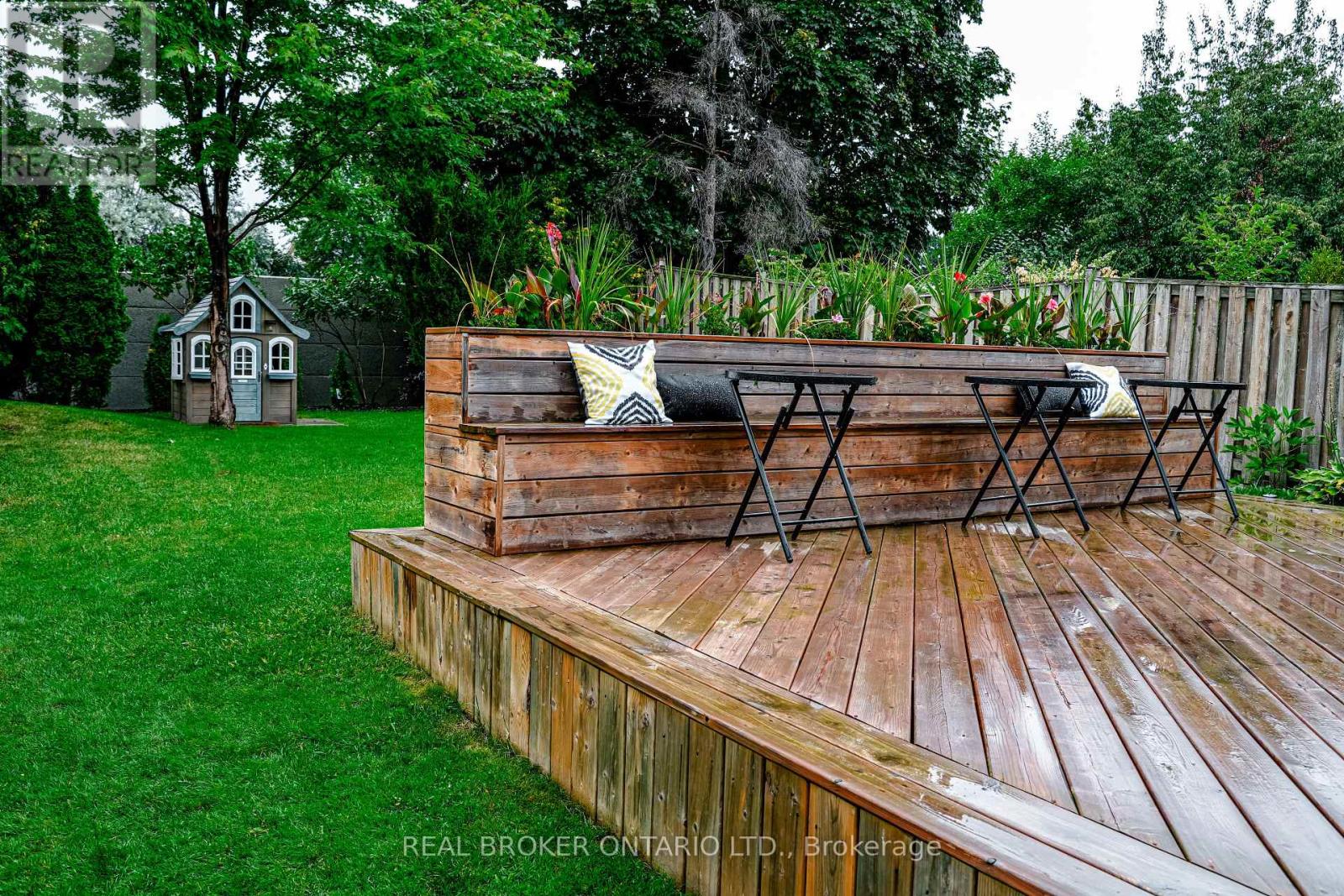 Photo 34 of 393 Hansen Rd North Road, Brampton ON