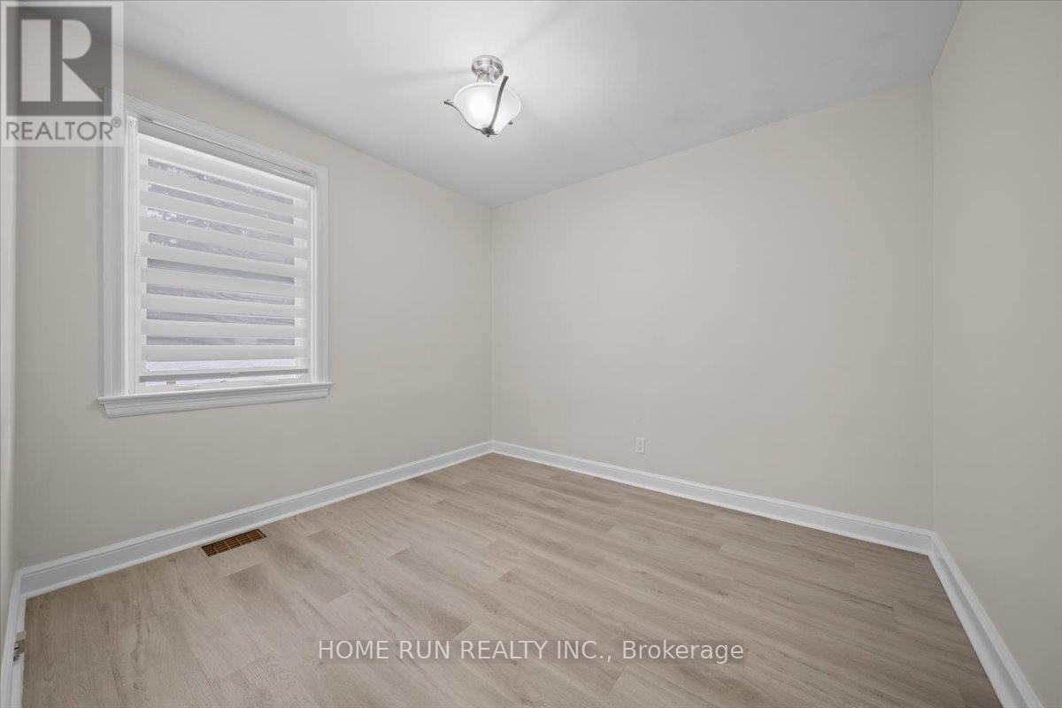 Photo 8 of 841 Iroquois Road, Ottawa ON
