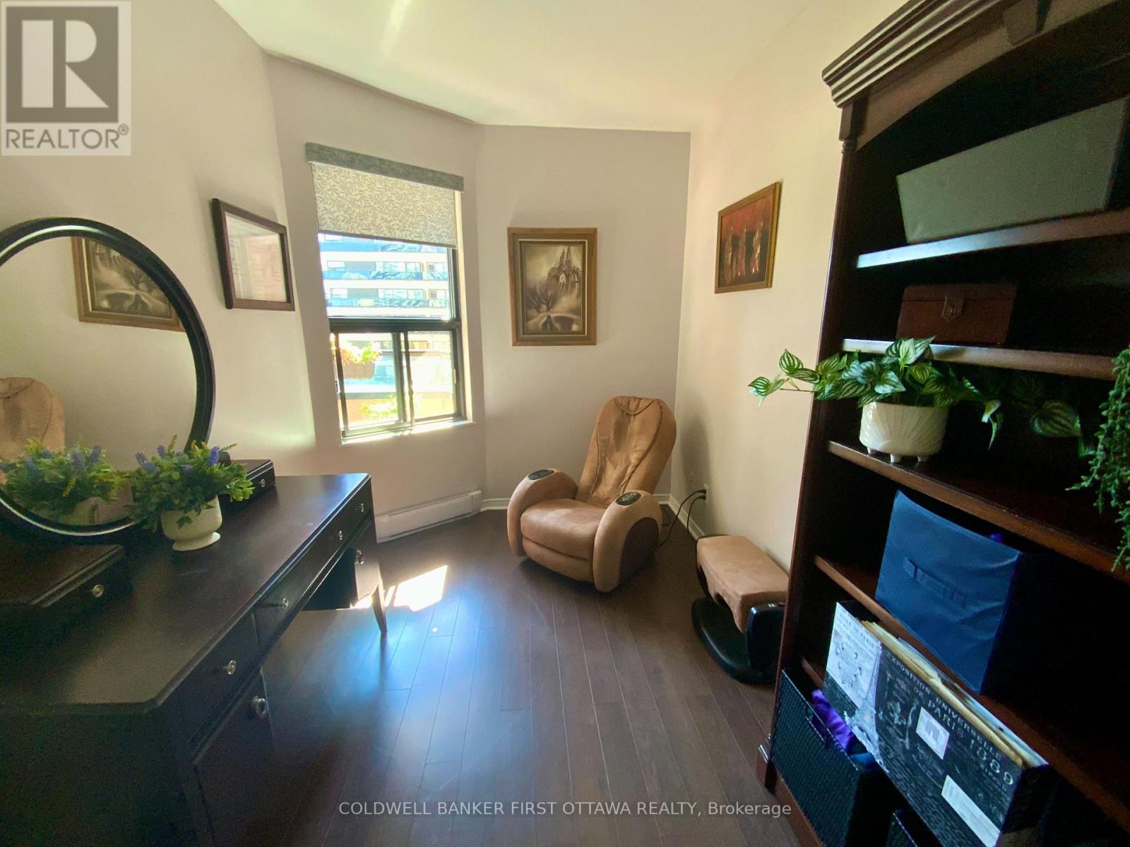 Photo 5 of 506 556 Laurier Avenue W, Ottawa ON