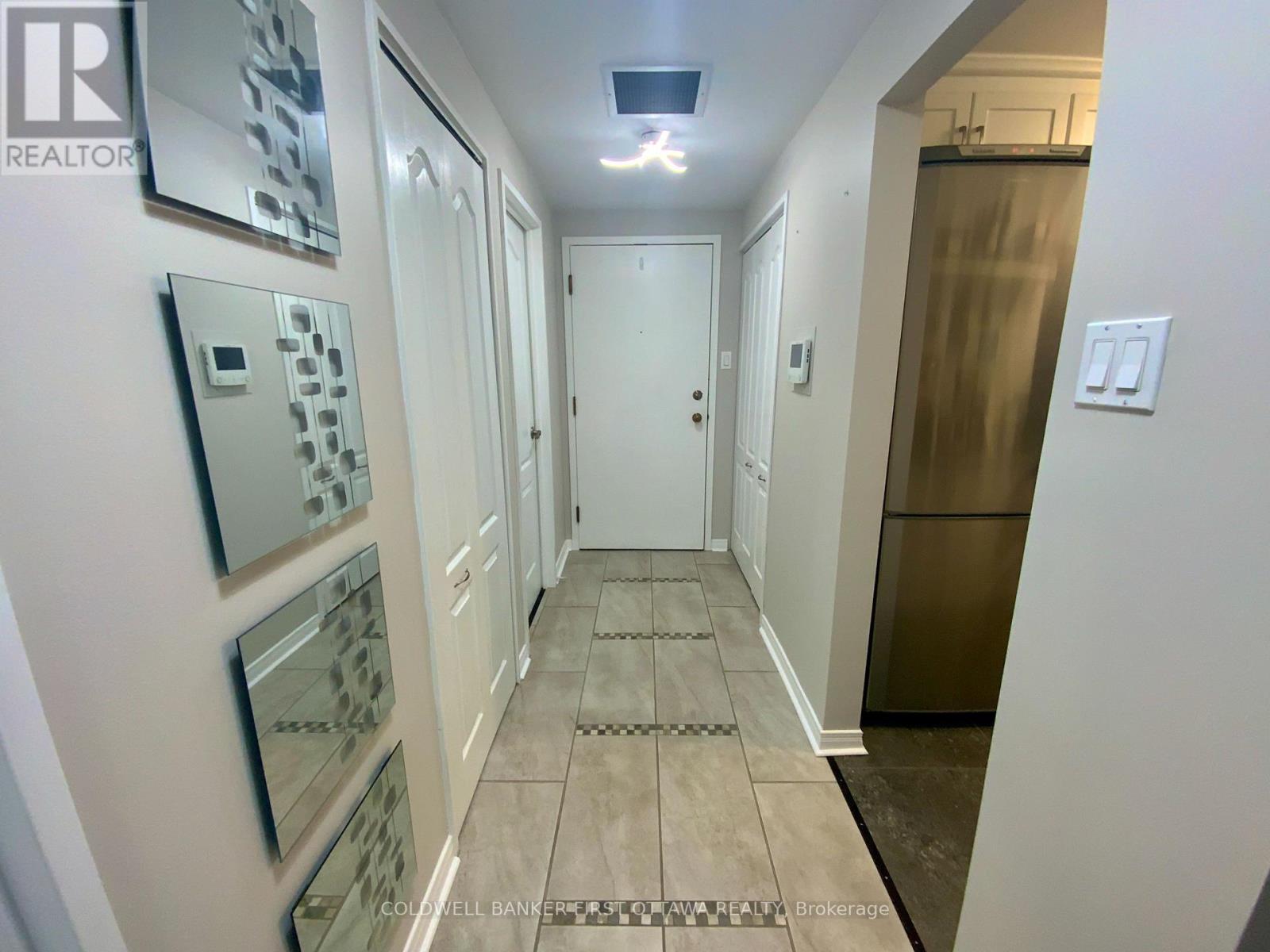 Photo 1 of 506 556 Laurier Avenue W, Ottawa ON