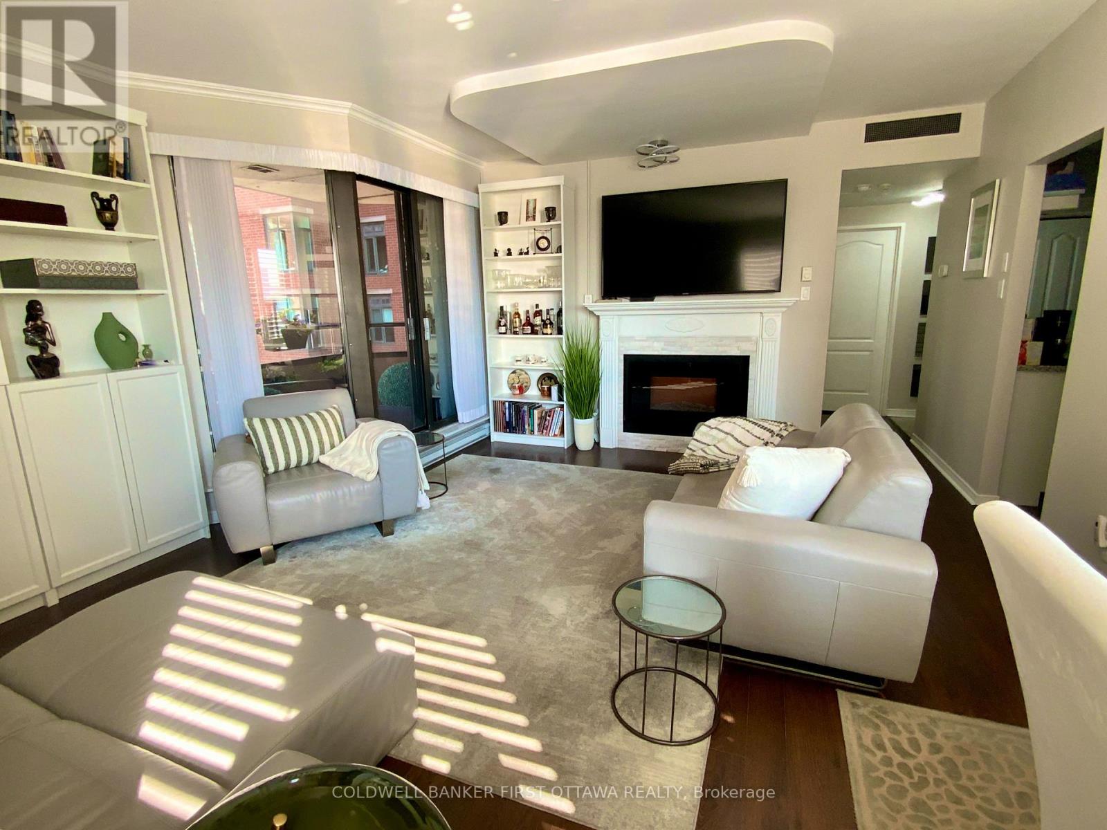 Photo 13 of 506 556 Laurier Avenue W, Ottawa ON