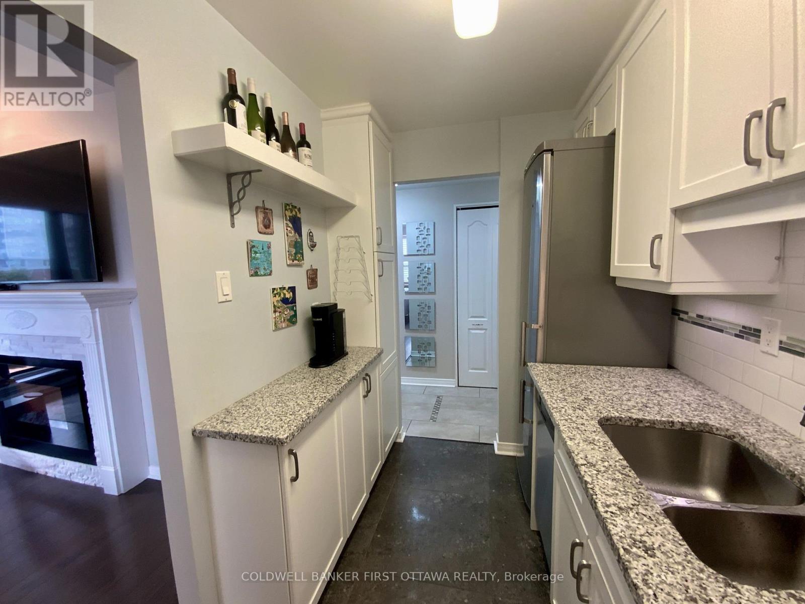 Photo 9 of 506 556 Laurier Avenue W, Ottawa ON