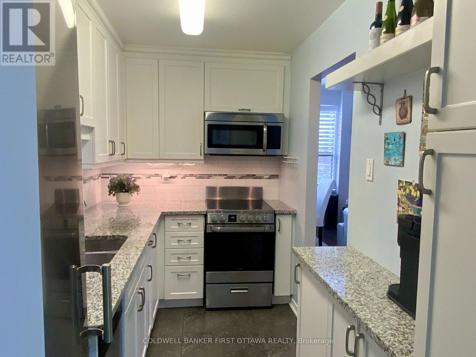 Photo 7 of 506 556 Laurier Avenue W, Ottawa ON