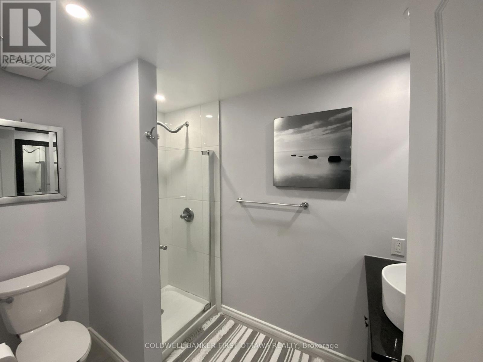 Photo 4 of 506 556 Laurier Avenue W, Ottawa ON