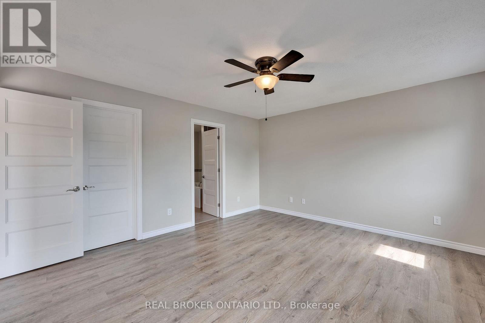 Photo 20 of 12 Abbey Crescent, Russell ON