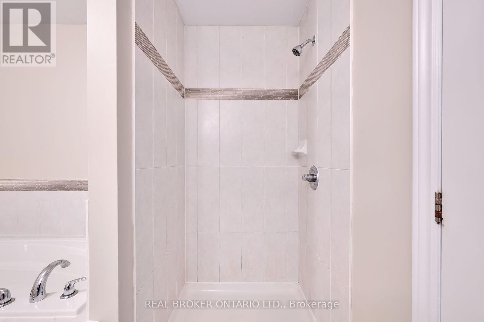 Photo 25 of 12 Abbey Crescent, Russell ON