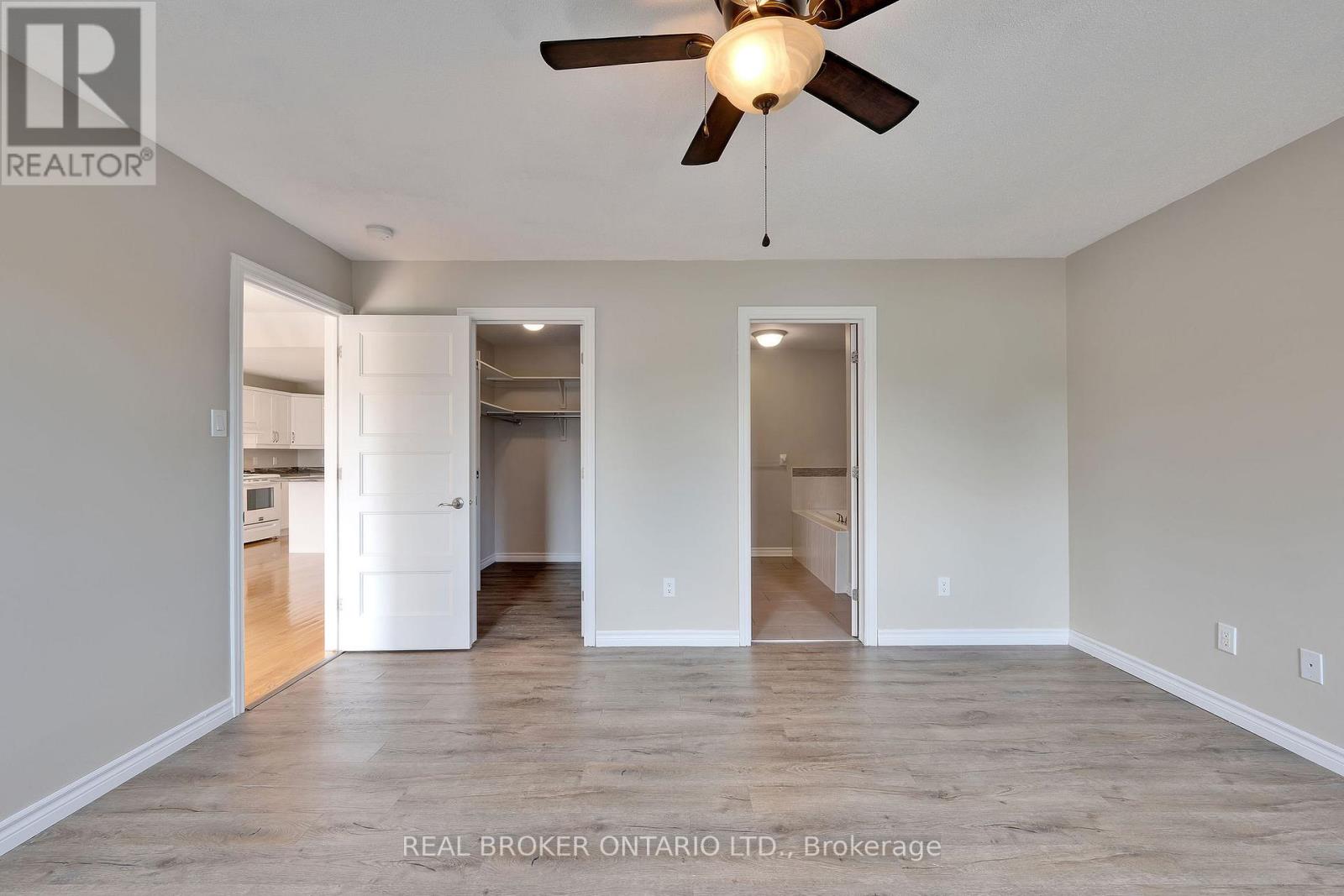 Photo 18 of 12 Abbey Crescent, Russell ON