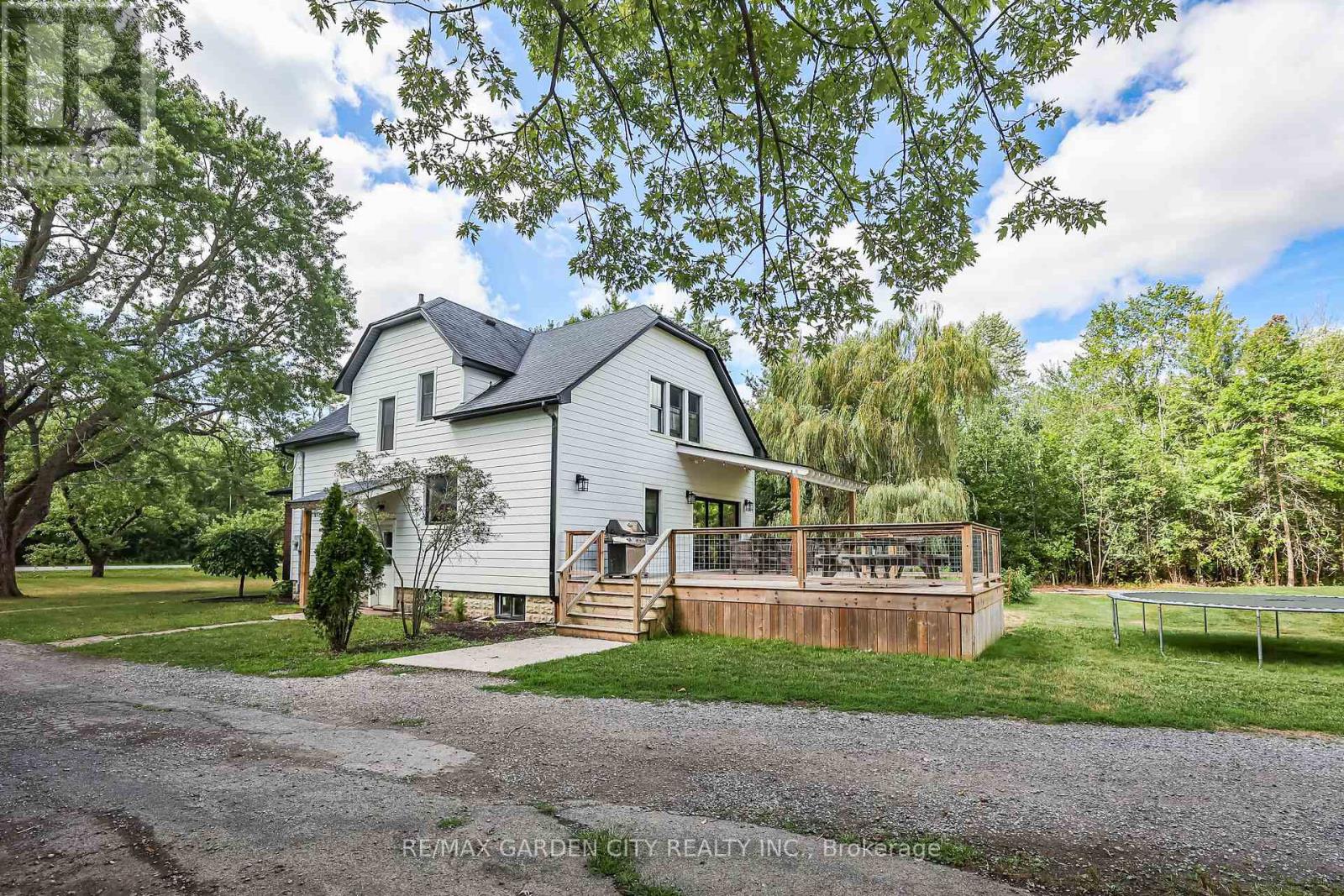 Photo 41 of 1858 Townline Road, Fort Erie ON