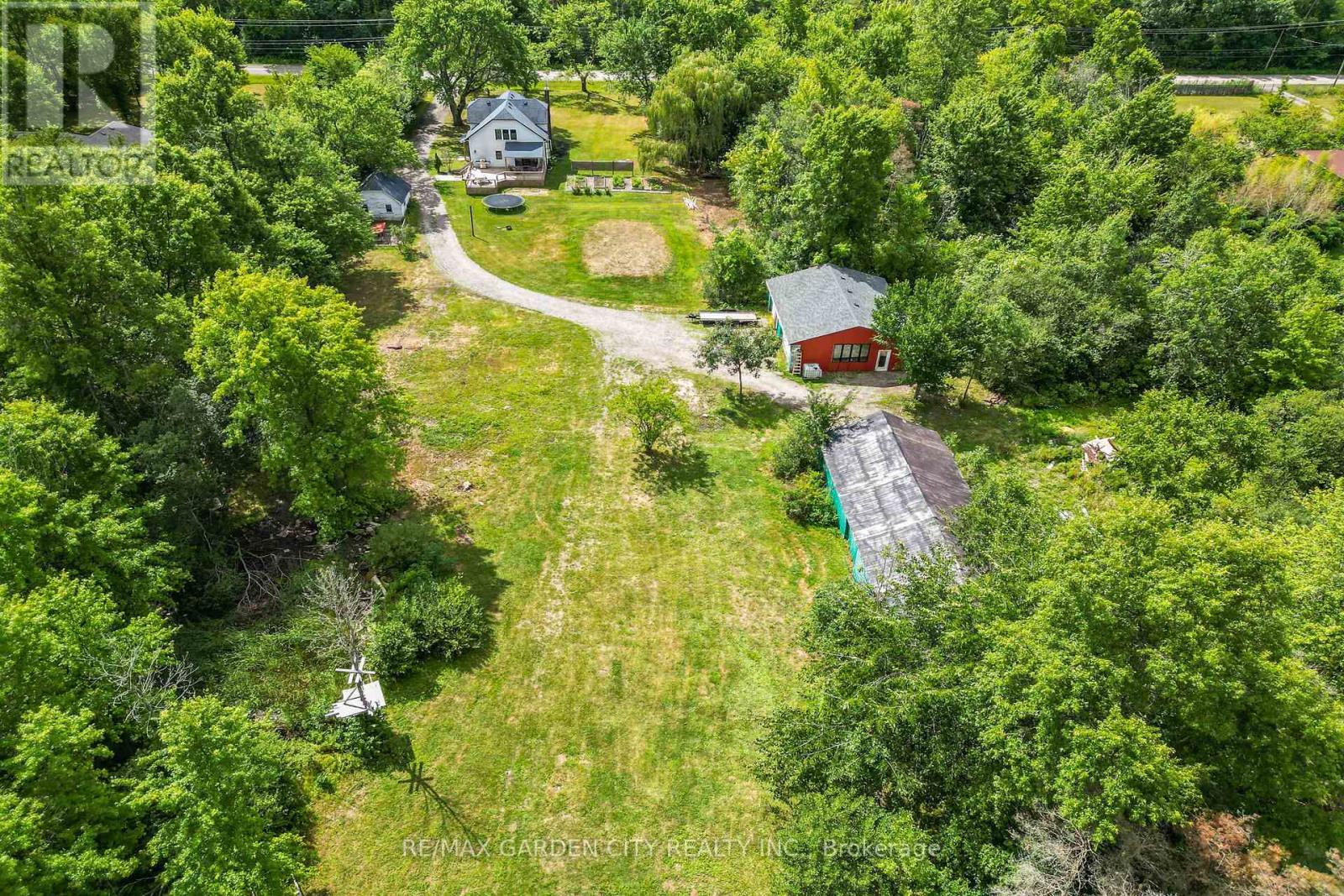 Photo 10 of 1858 Townline Road, Fort Erie ON