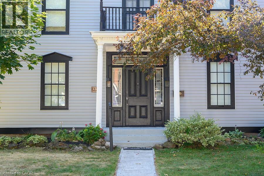 Photo 25 of 23 Mountain Street, Grimsby ON