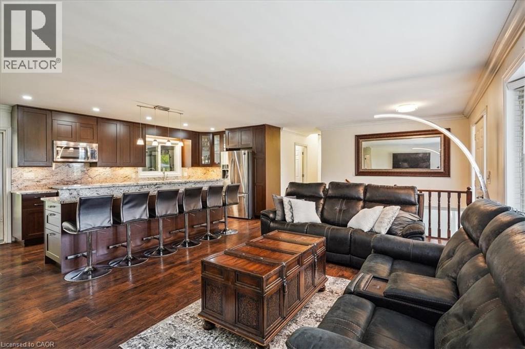 Photo 6 of 677 Glancaster Road, Hamilton ON