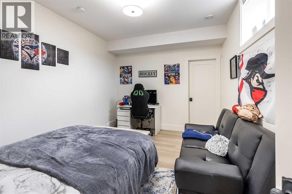 Photo 17 of 24 Heron Court Sw, Medicine Hat AB