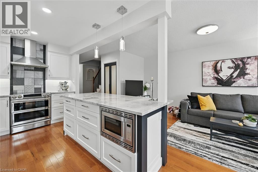 Photo 14 of 62 Valridge Drive, Ancaster ON