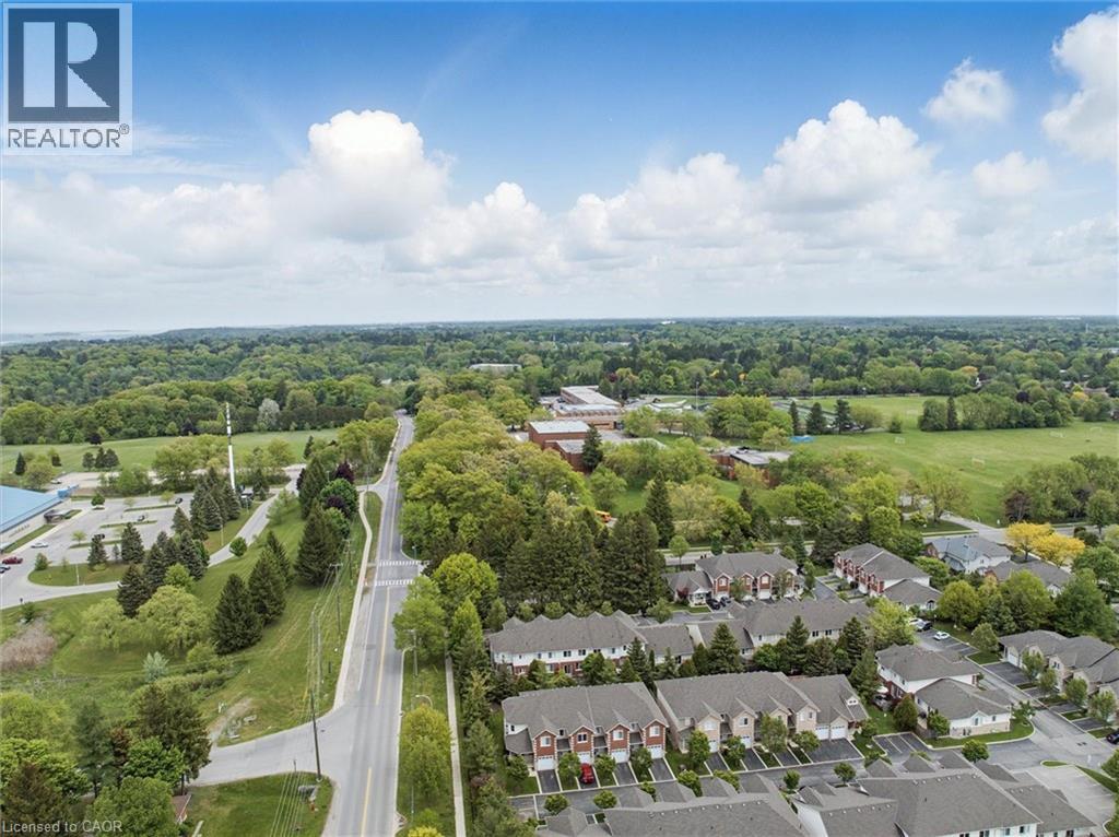 Photo 48 of 62 Valridge Drive, Ancaster ON