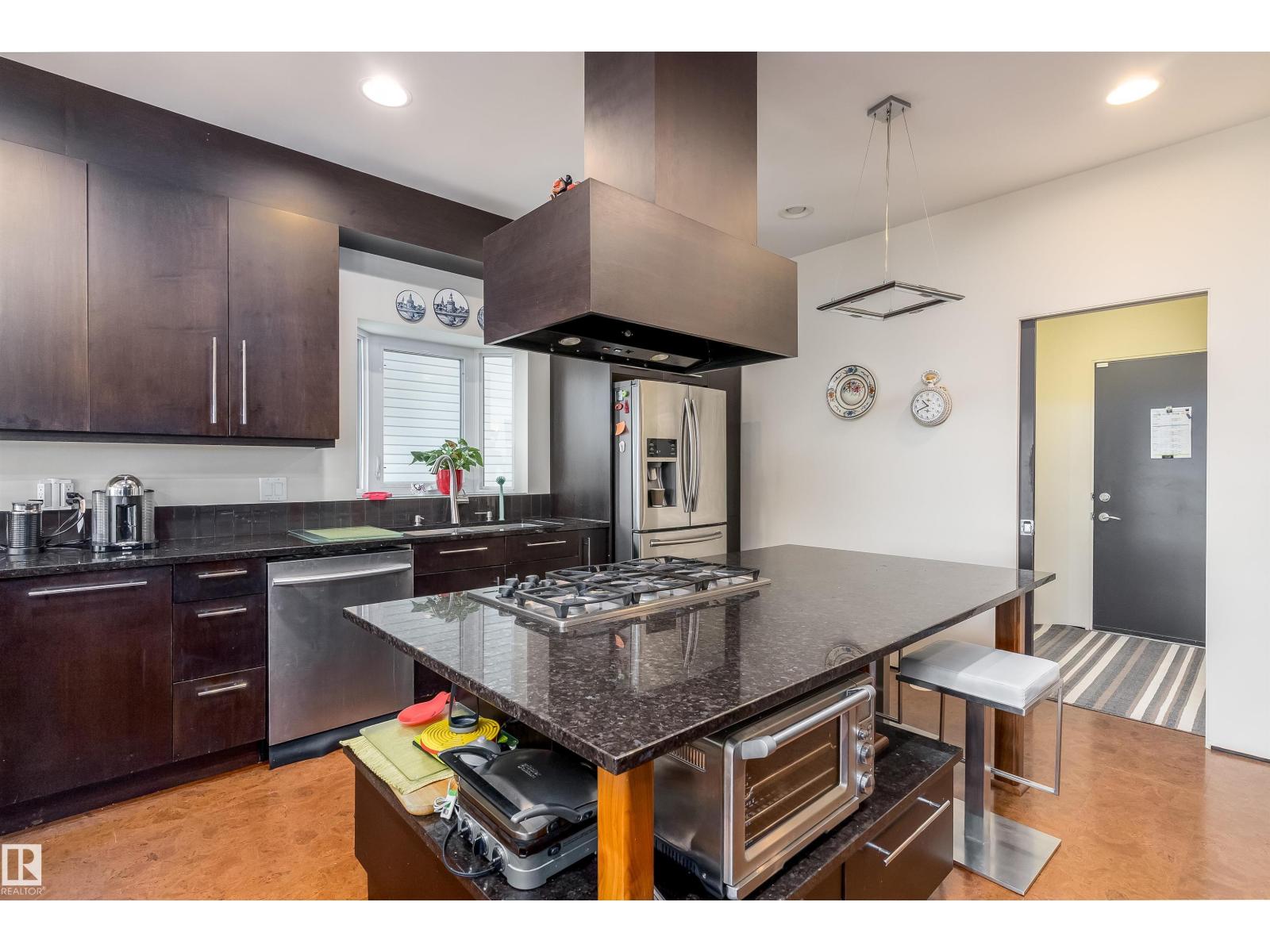 Photo 11 of 1681 Toane Wd Nw, Edmonton AB