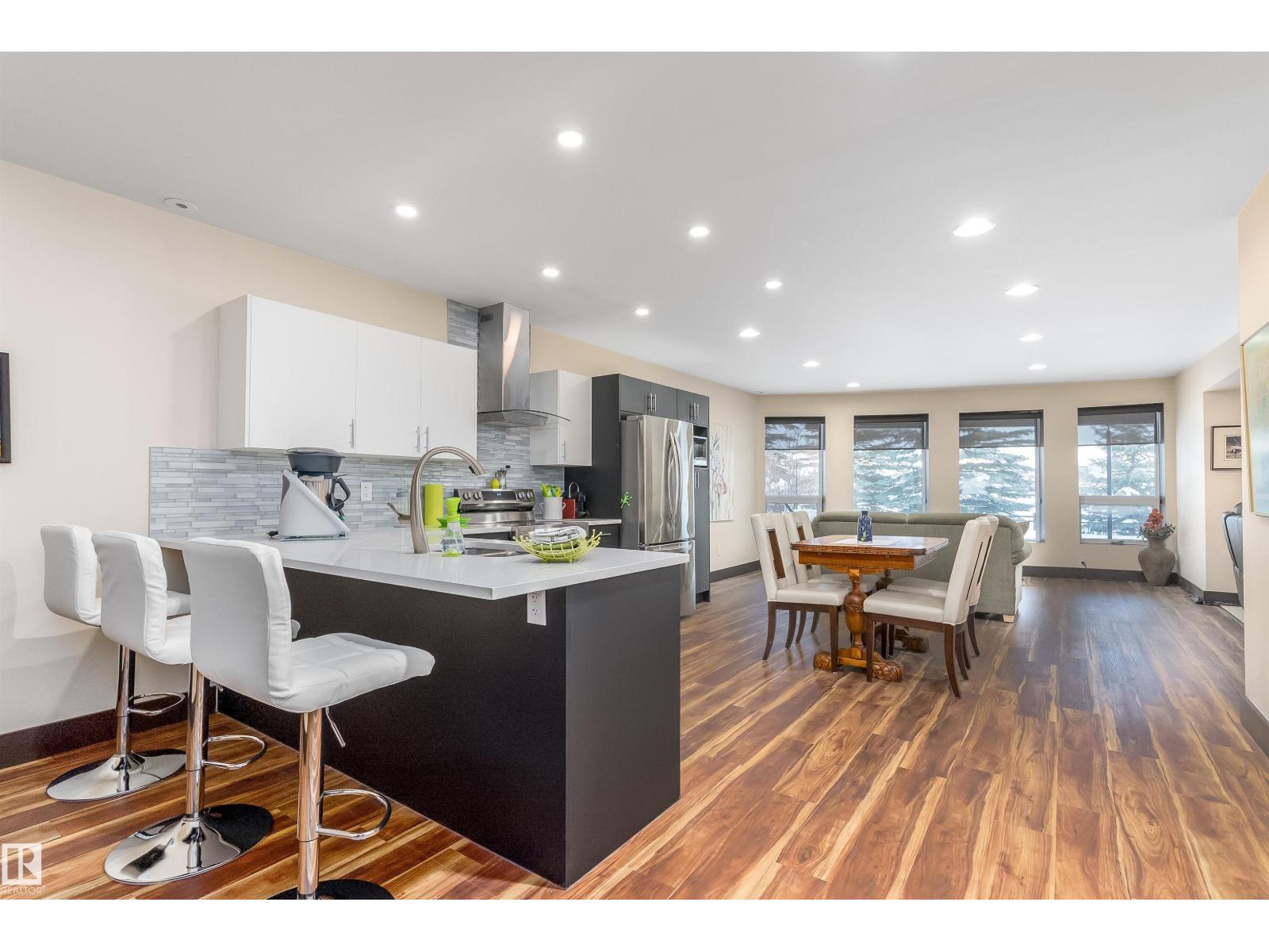 Photo 12 of 1681 Toane Wd Nw, Edmonton AB