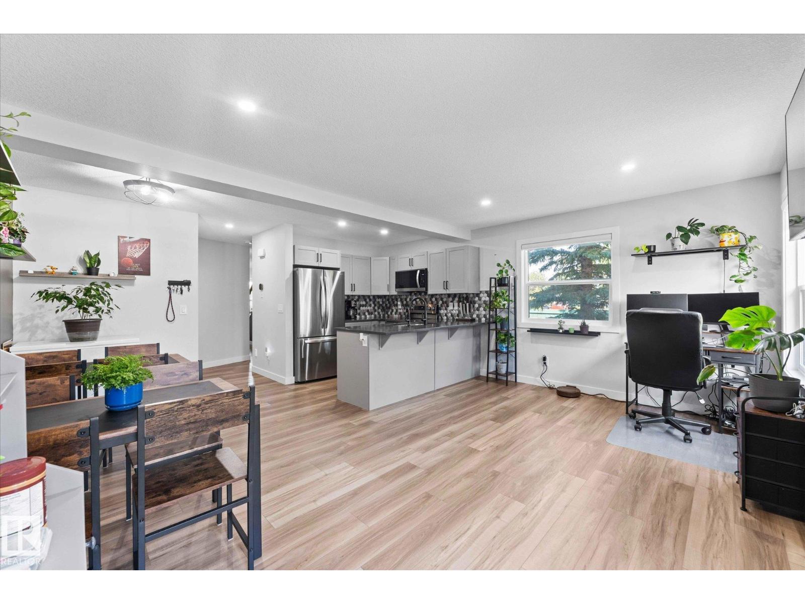 Photo 10 of 87 15 Woodsmere Cl, Fort Saskatchewan AB