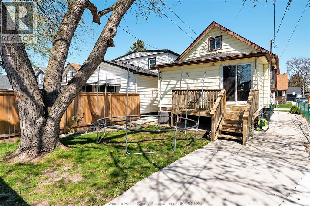 Photo 27 of 829 St Pierre, Tecumseh ON