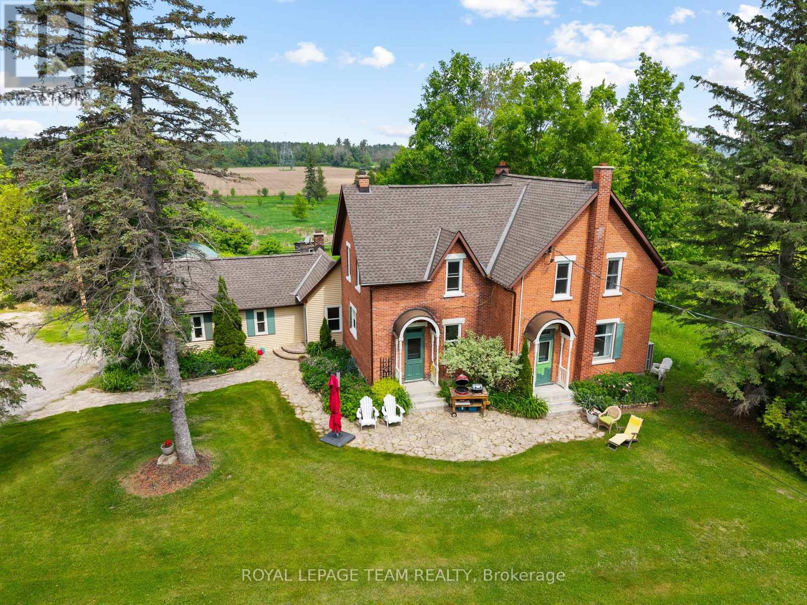 Photo 16 of 2553 Galetta Side Road, Ottawa ON