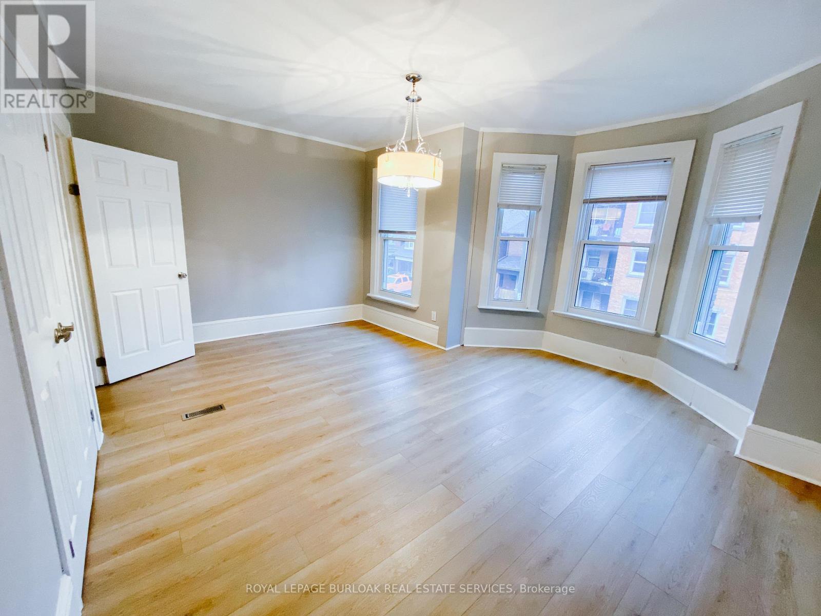 Photo 15 of 458 King William Street, Hamilton ON