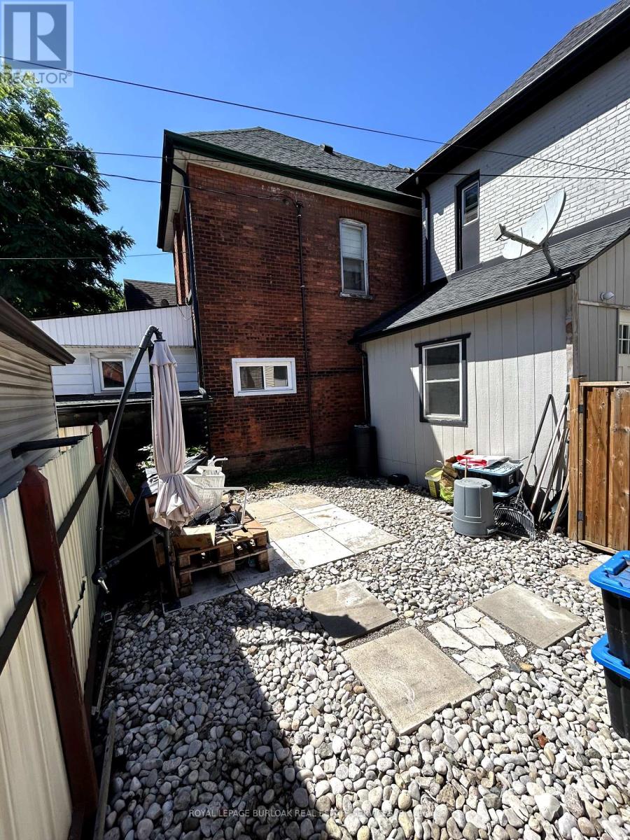 Photo 23 of 458 King William Street, Hamilton ON