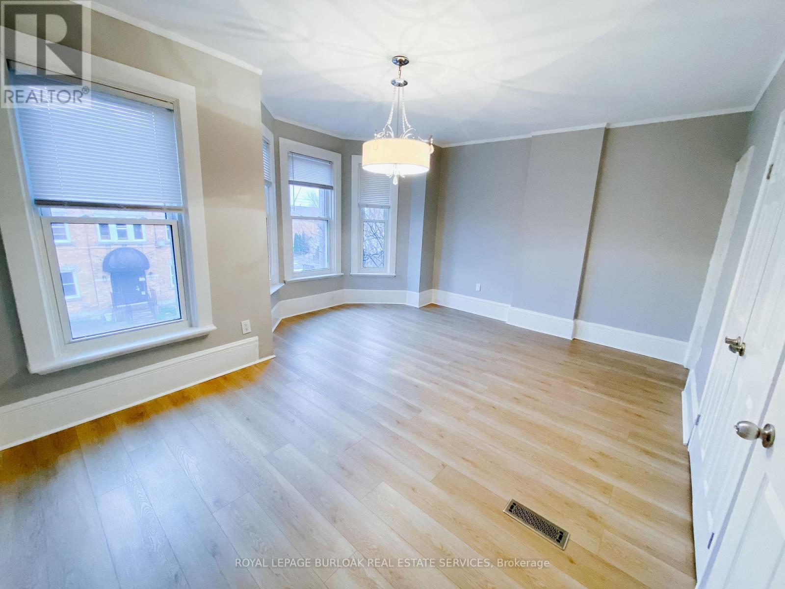 Photo 14 of 458 King William Street, Hamilton ON