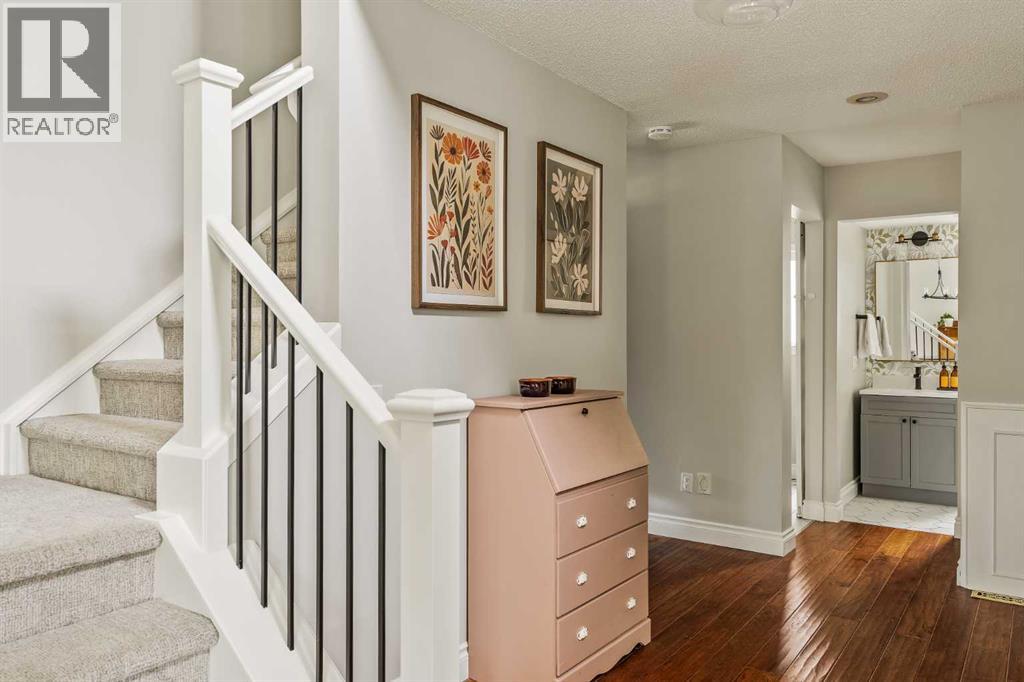 Single Family House for Sale in  Mountain Park Circle SE McKenzie Lake Calgary 