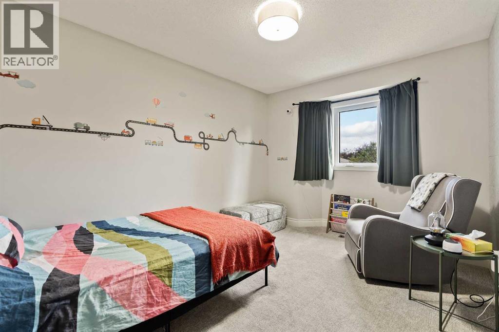 Single Family House for Sale in  Mountain Park Circle SE McKenzie Lake Calgary 
