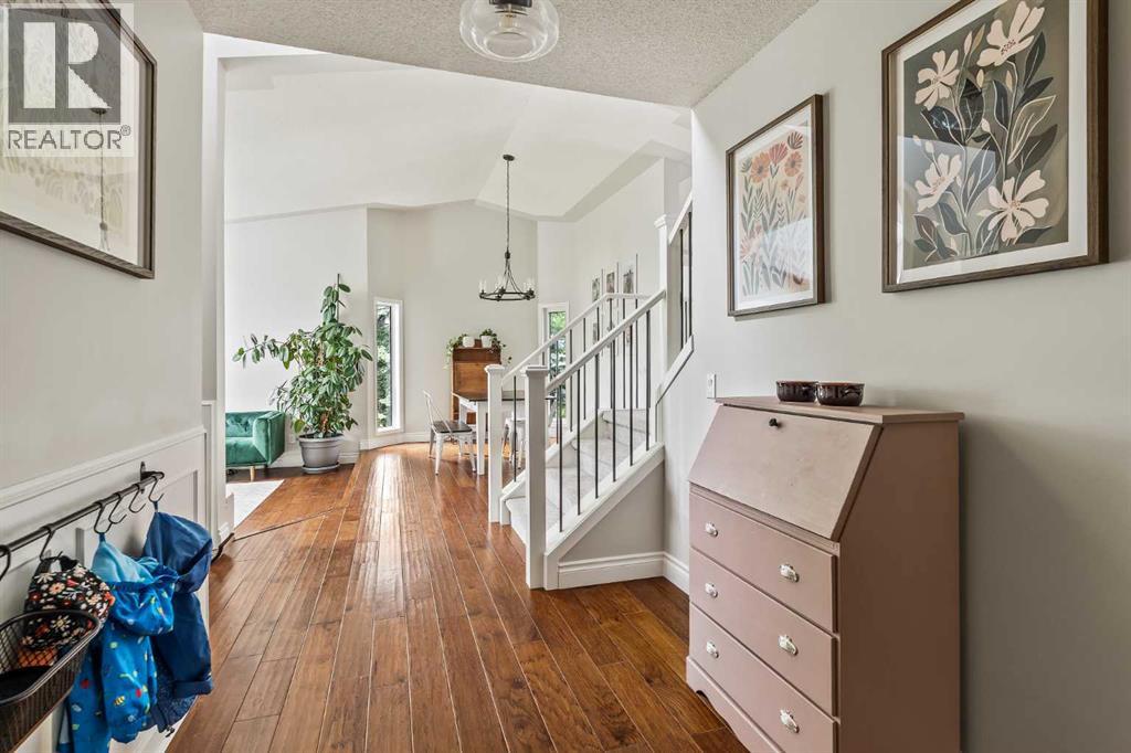 Single Family House for Sale in  Mountain Park Circle SE McKenzie Lake Calgary 