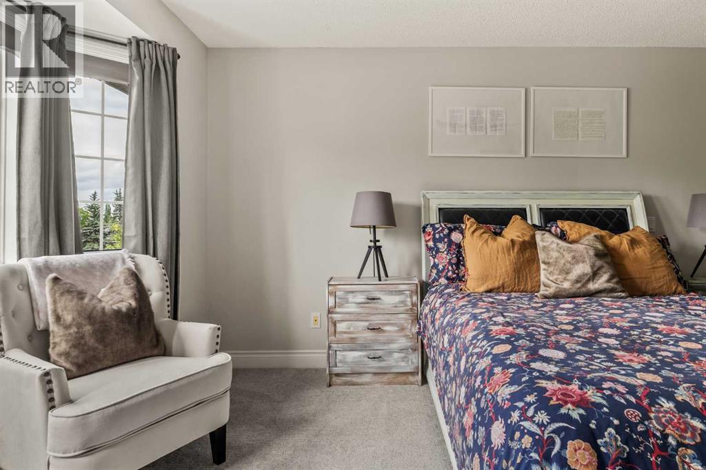 Single Family House for Sale in  Mountain Park Circle SE McKenzie Lake Calgary 