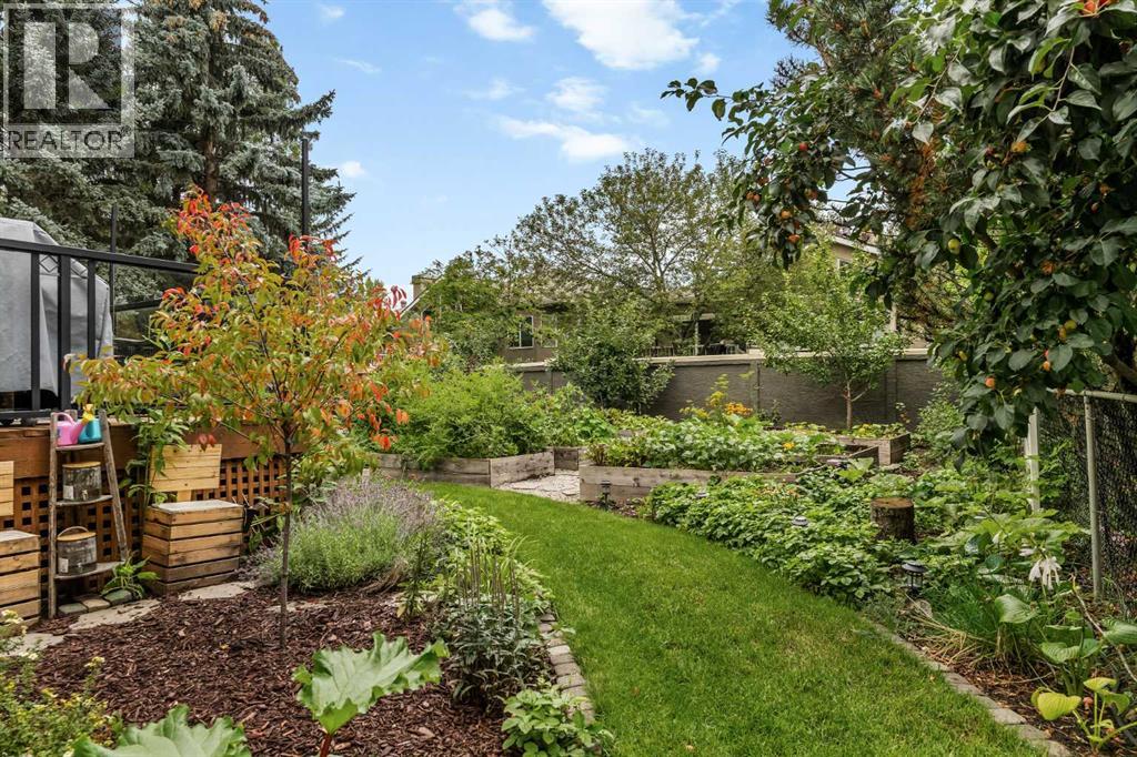 Single Family House for Sale in  Mountain Park Circle SE McKenzie Lake Calgary 