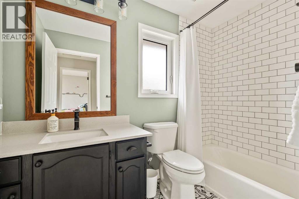Single Family House for Sale in  Mountain Park Circle SE McKenzie Lake Calgary 