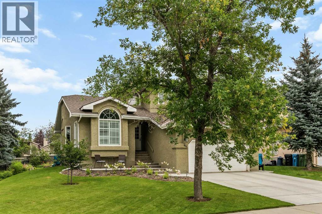 Single Family House for Sale in  Mountain Park Circle SE McKenzie Lake Calgary 