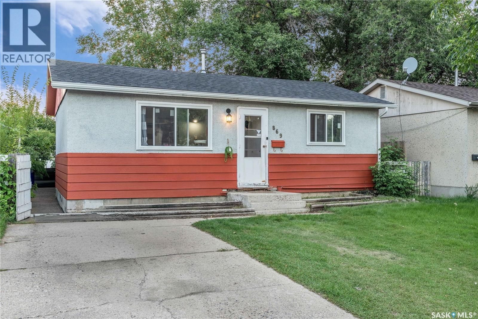 Photo 33 of 869 Macklem Drive, Saskatoon SK