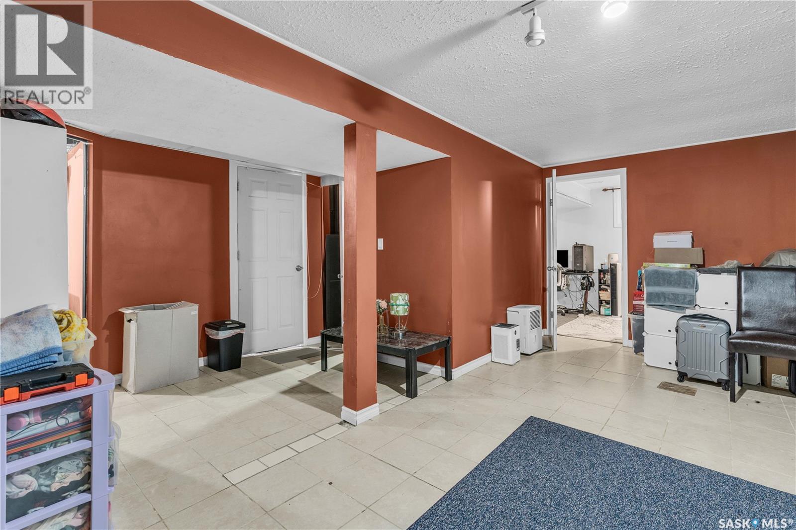 Photo 10 of 869 Macklem Drive, Saskatoon SK