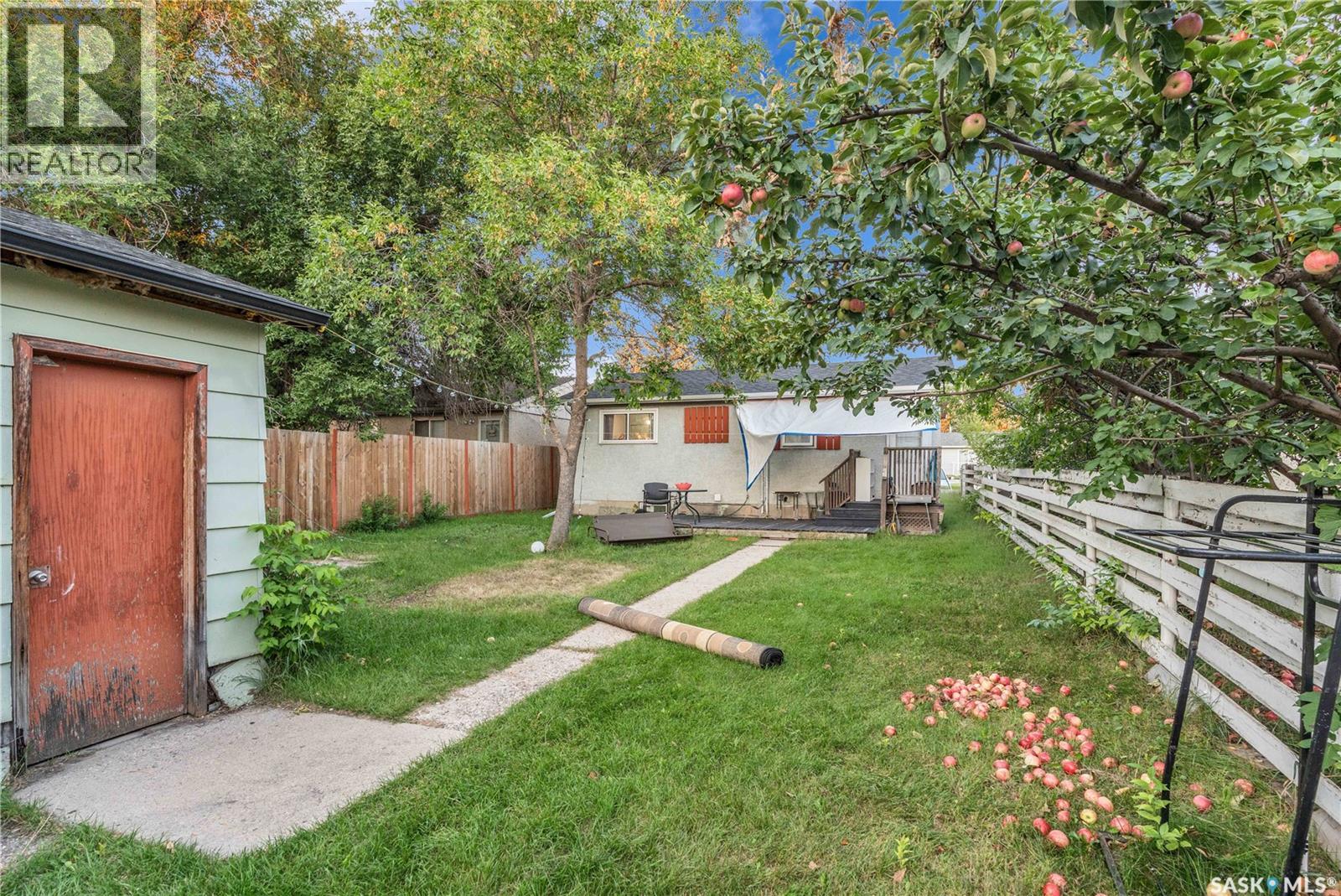 Photo 32 of 869 Macklem Drive, Saskatoon SK