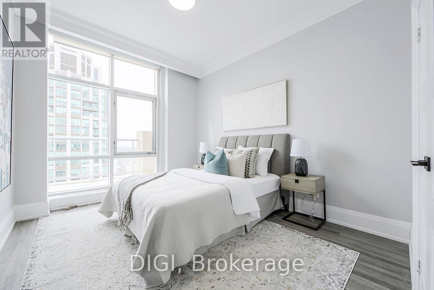 Photo 6 of Ph 24 400 Walmer Road, Toronto ON
