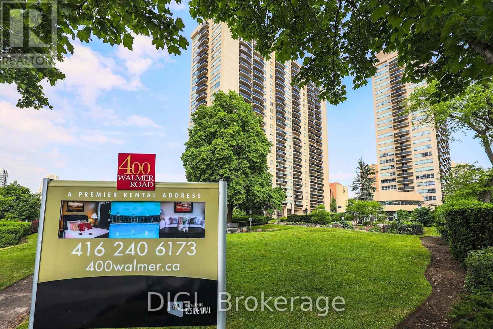Photo 24 of Ph 24 400 Walmer Road, Toronto ON