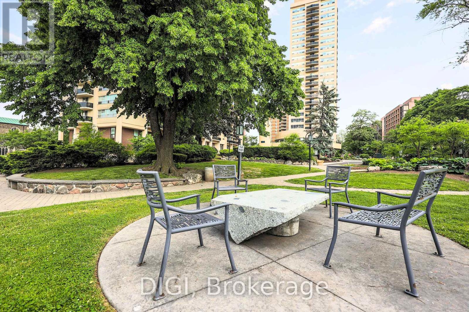 Photo 14 of Ph 24 400 Walmer Road, Toronto ON