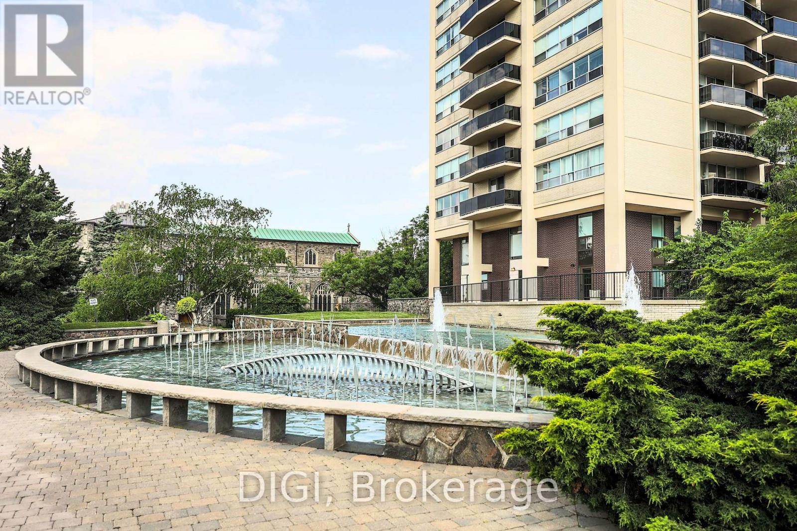 Photo 30 of Ph 24 400 Walmer Road, Toronto ON