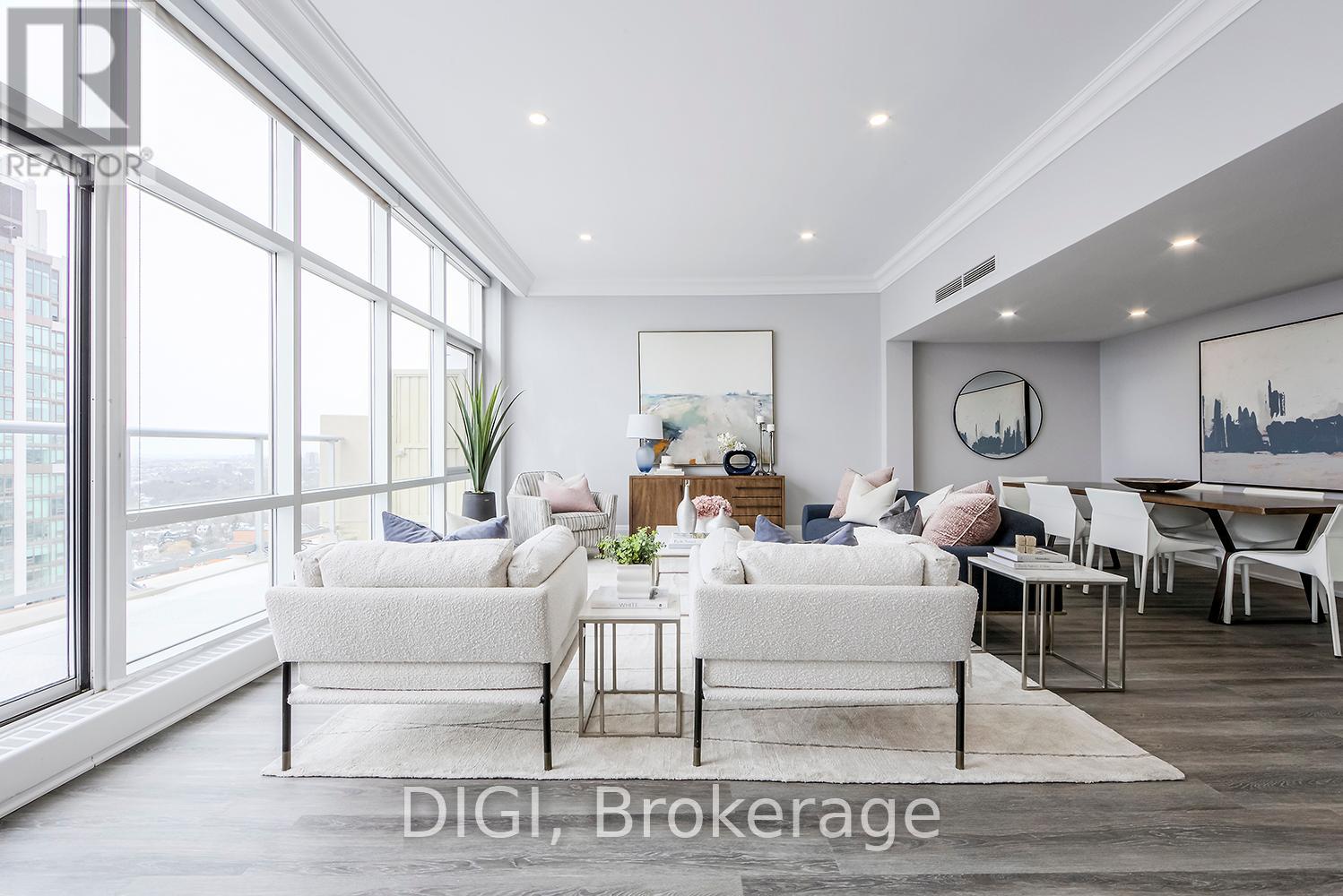 Photo 4 of Ph 24 400 Walmer Road, Toronto ON