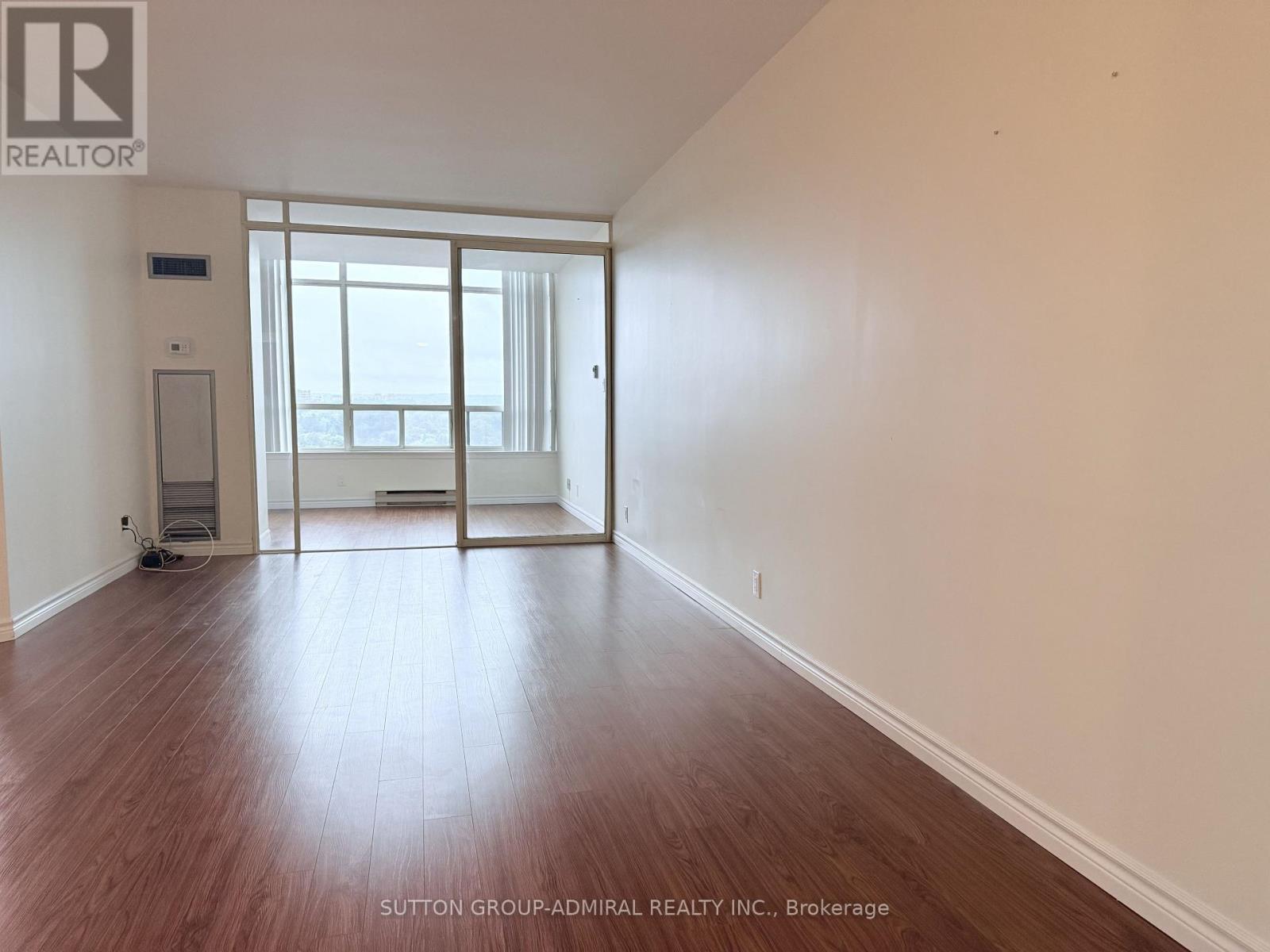 Photo 20 of Ph 27 32 Clarissa Drive, Richmond Hill ON
