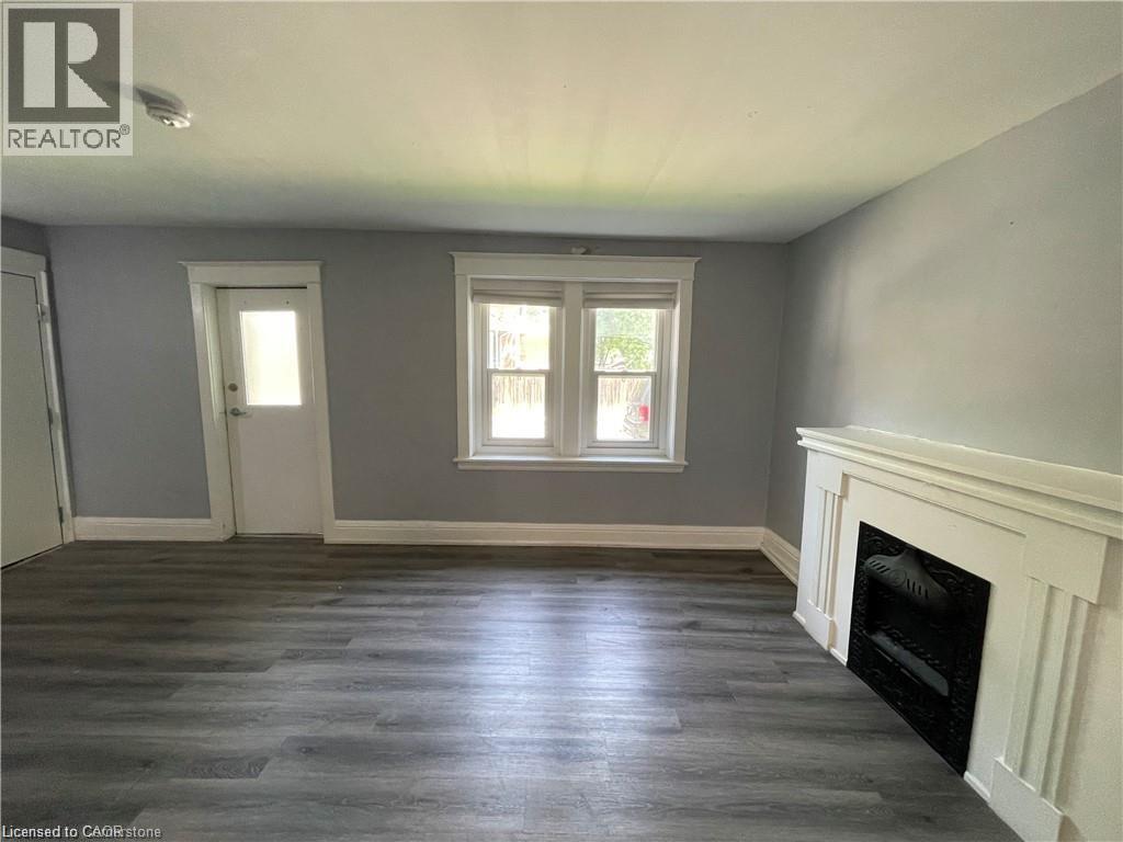 Photo 5 of 45 Carrick Avenue Unit 7, Hamilton ON
