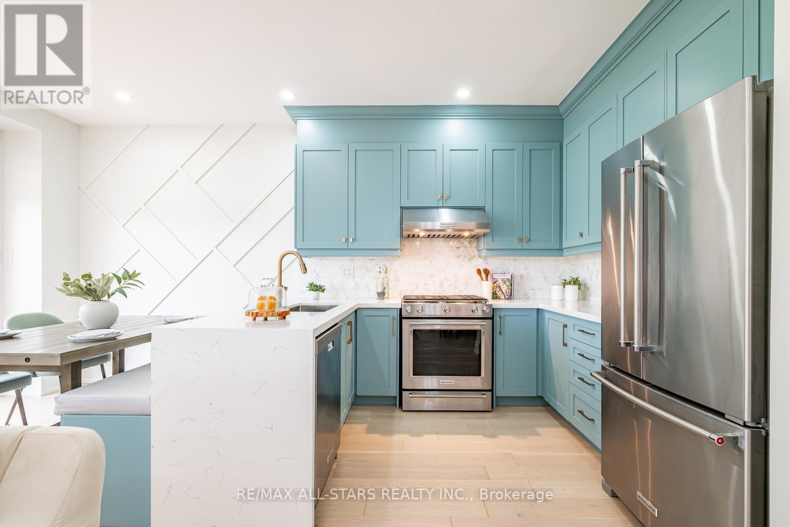 Photo 16 of 166 James Ratcliff Avenue, Whitchurchstouffville ON